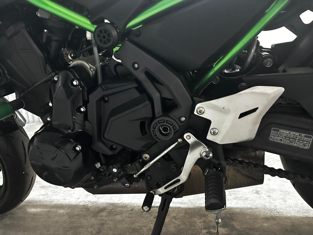 Kawasaki Z 650 (2021 - 24) (2)