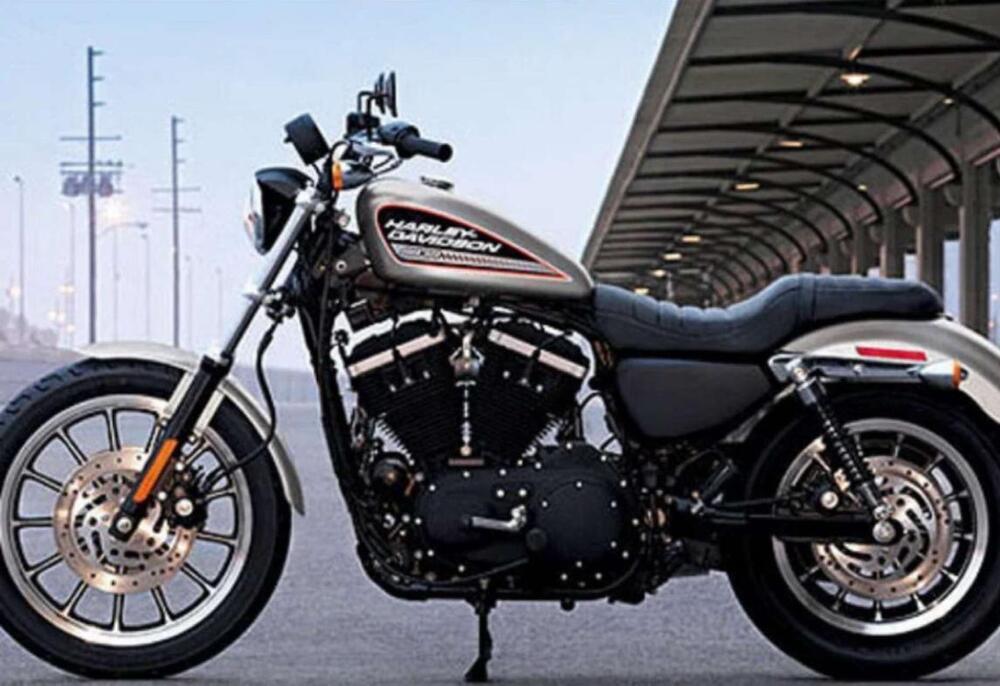 Harley-Davidson 883 R (2006 - 07) - XL 883R