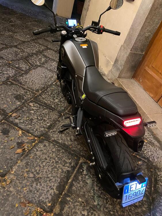 Benelli Leoncino 250 (2019 - 20) (2)