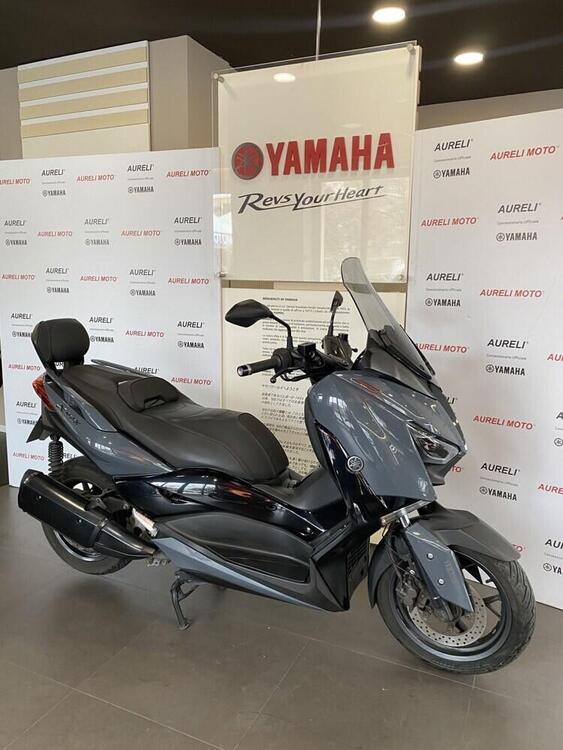 Yamaha X-Max 300 Tech Max (2020) (2)