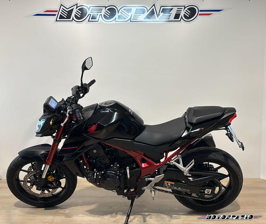 Honda CB 750 Hornet (2023 - 24) (3)