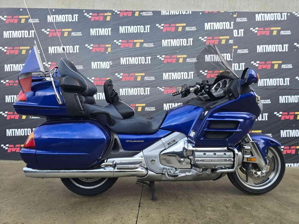 Honda GL 1800 Gold Wing (2000 - 05)