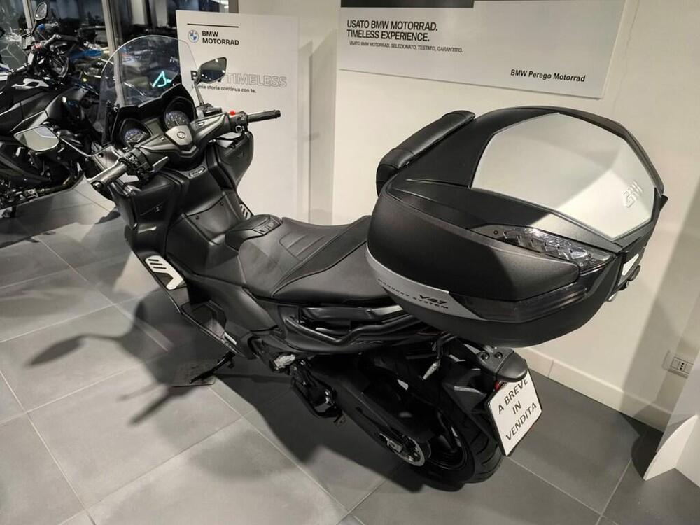 Yamaha T-Max 530 (2017 - 19) (4)