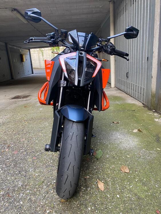 KTM 1290 Super Duke R (2021) (3)