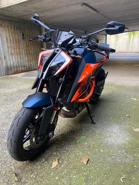 KTM 1290 Super Duke R (2021) (4)