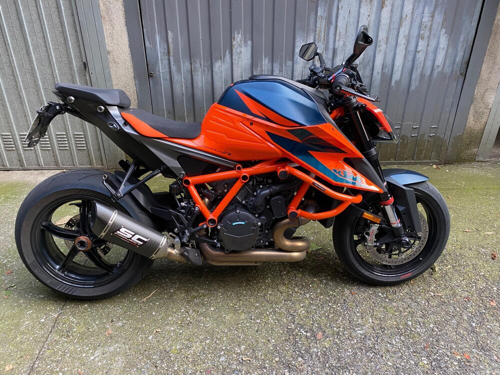 KTM 1290 Super Duke R (2021) (5)