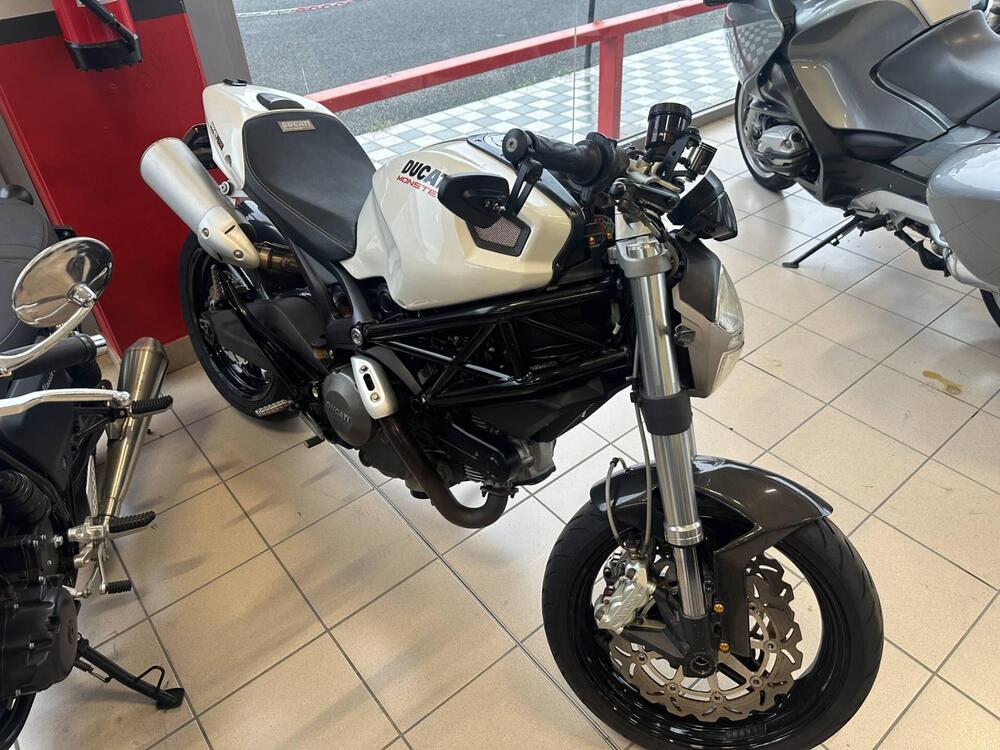 Ducati Monster 696 (2008 - 13) (3)