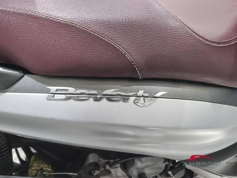 Piaggio Beverly 350 ABS (2016 - 20) (12)
