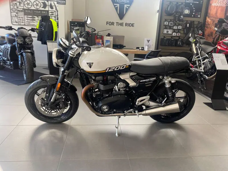 Triumph Speed Twin 1200 (2025 - 26) (3)