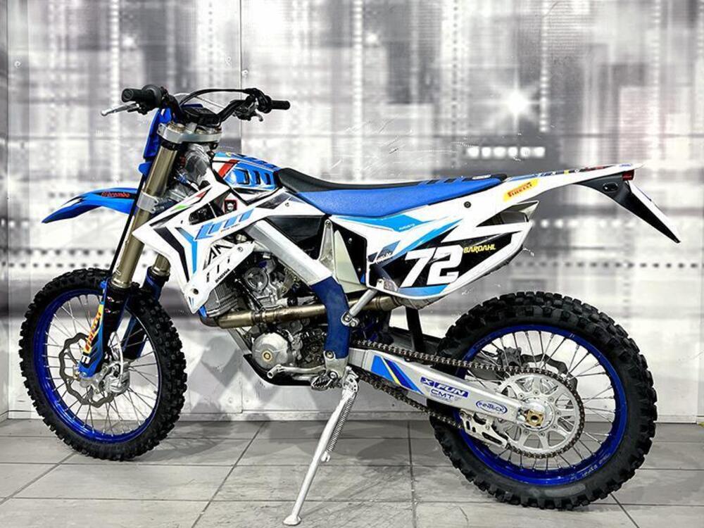 Tm Moto EN 300 Fi 4t (2020) (2)