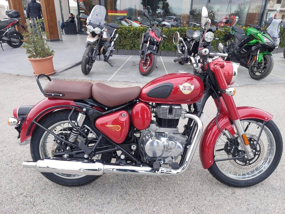 Royal Enfield Classic 350 (2021 - 25) (2)