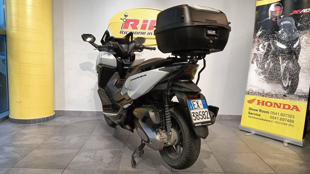 Honda Forza 125 (2022) (4)