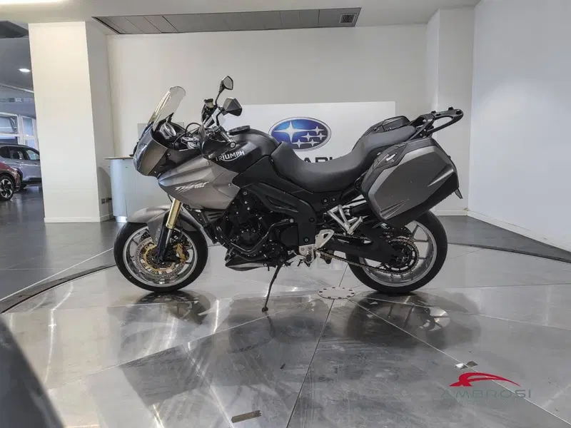 Triumph Tiger 1050 SE ABS (2006 - 13) (6)