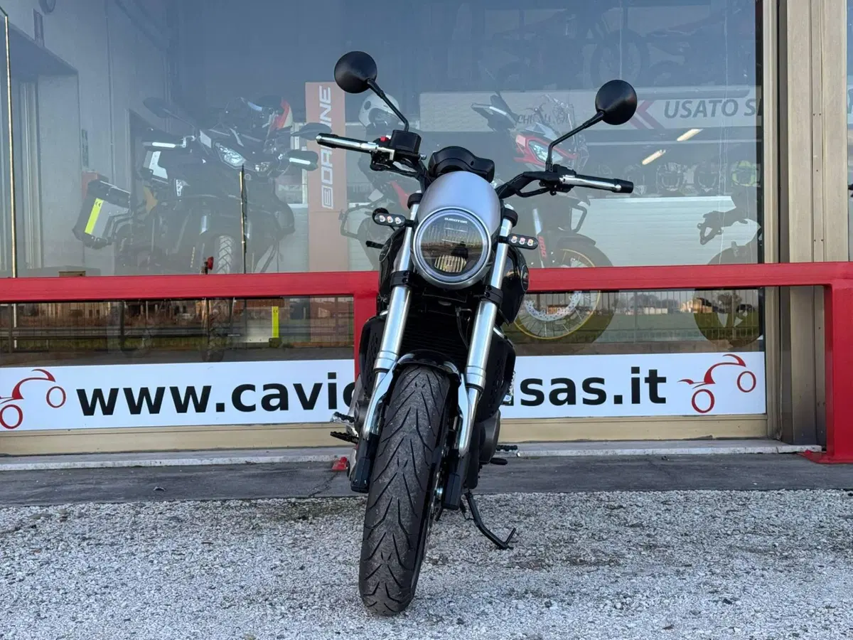 QJ Motor SRV 550 (2024) (2)