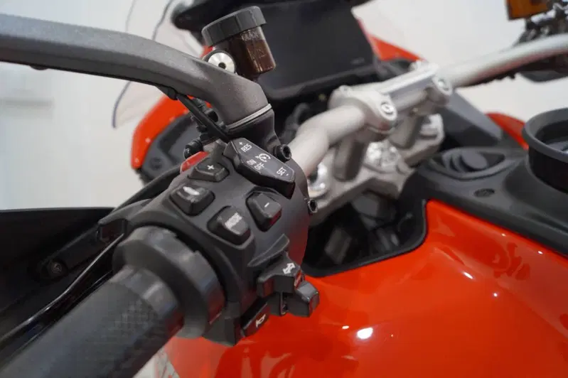 Ducati Multistrada V4 S (2021 - 24) (10)