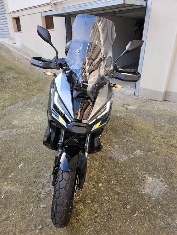 Honda X-ADV 750 DCT Travel (2021 - 24) (4)