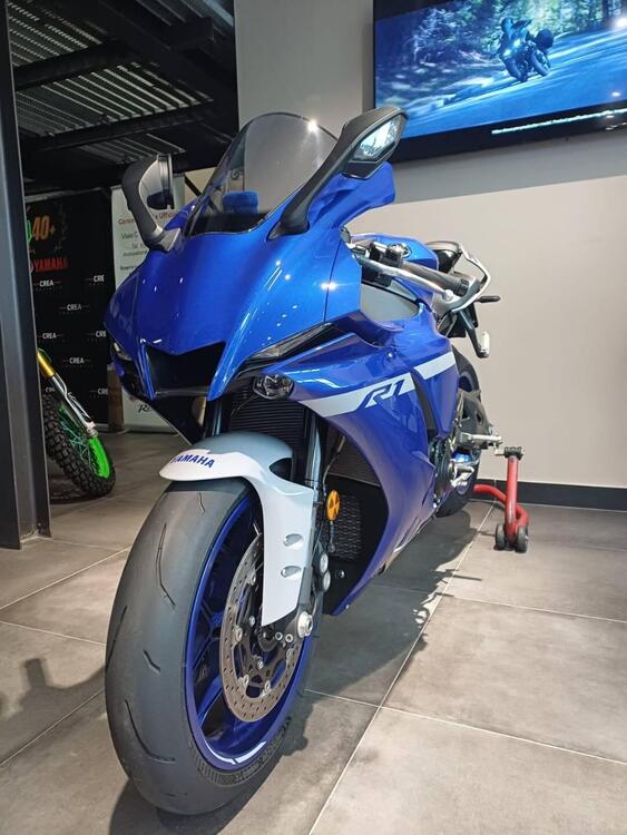 Yamaha YZF R1 (2020 - 25) (3)