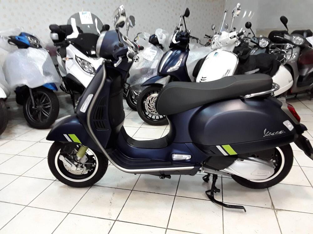 Vespa GTS 300 Super Tech (2023 - 24)