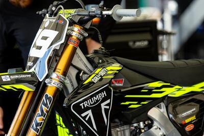 AMA SuperMotocross 2025: GET supporta Triumph al debutto della TF 250-X negli USA