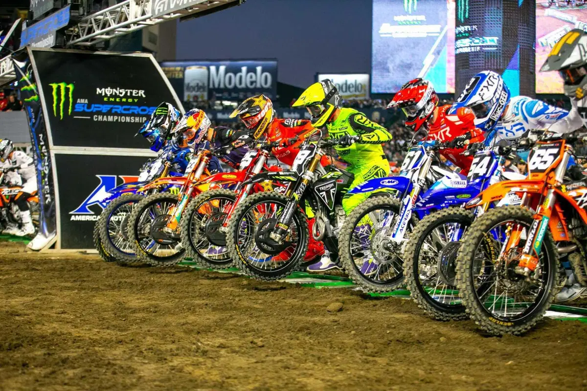 AMA SuperMotocross 2025: GET supporta Triumph al debutto della TF 250-X negli USA (12)