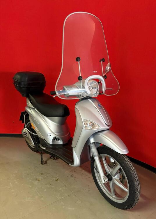 Piaggio Liberty 200 4T  (2)