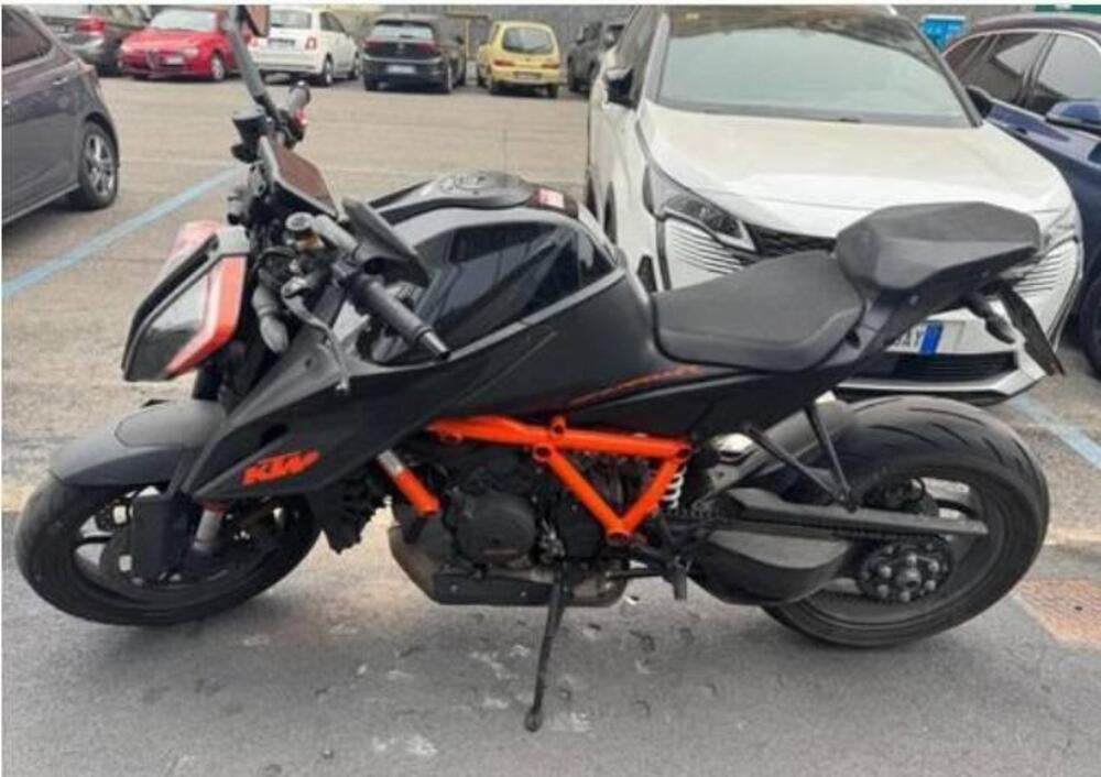 KTM 1290 Super Duke R (2021)