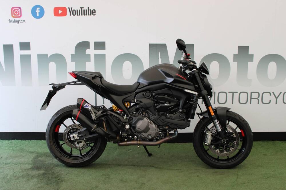 Ducati Monster 937 + (2021 - 25)