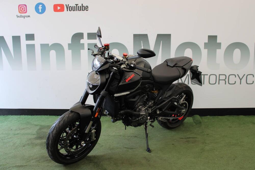 Ducati Monster 937 + (2021 - 25) (3)