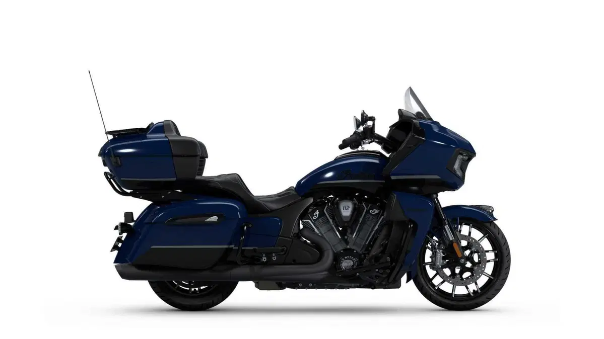 Indian Pursuit Pursuit 1834 Powerplus Dark Horse (2025 - 26) (2)