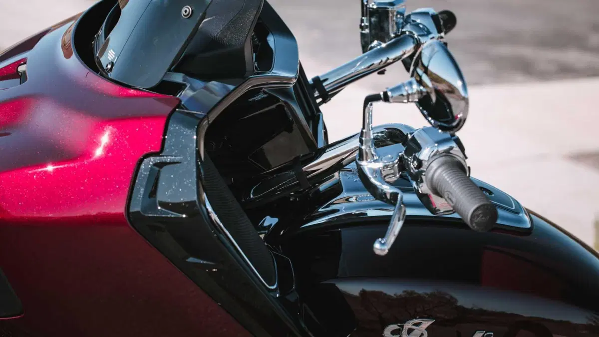 Indian Pursuit Pursuit 1834 Powerplus Limited (2025 - 26) (10)