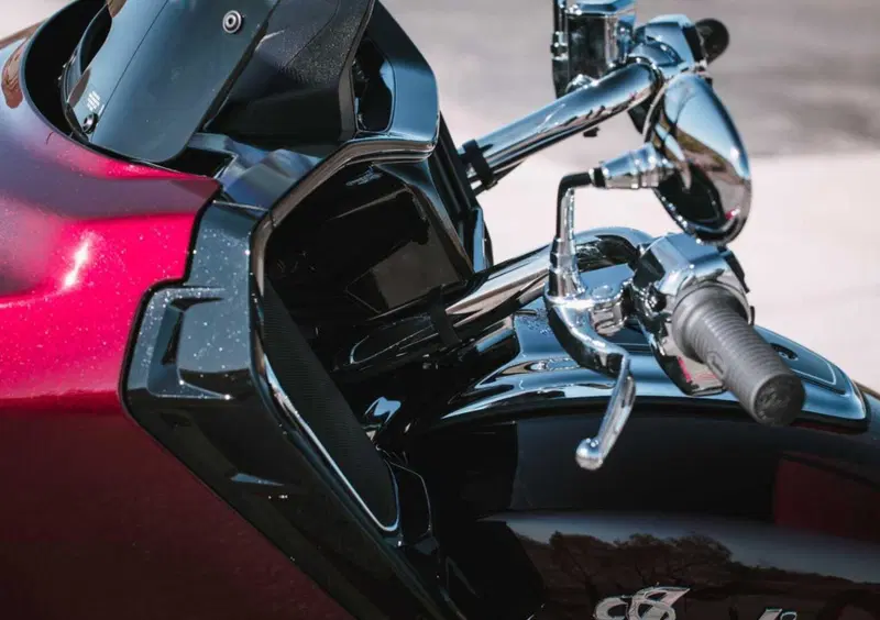 Indian Pursuit Pursuit 1834 Powerplus Limited (2025 - 26) (10)