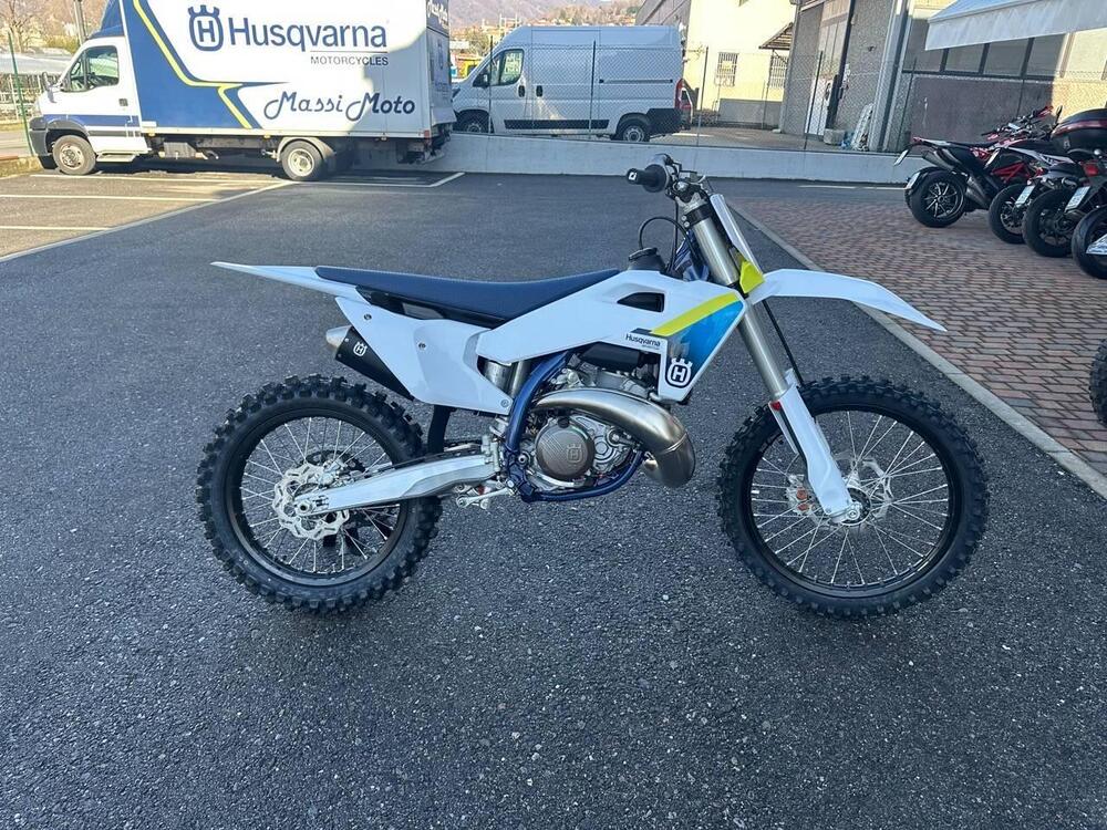 Husqvarna TC 250 (2025) (3)