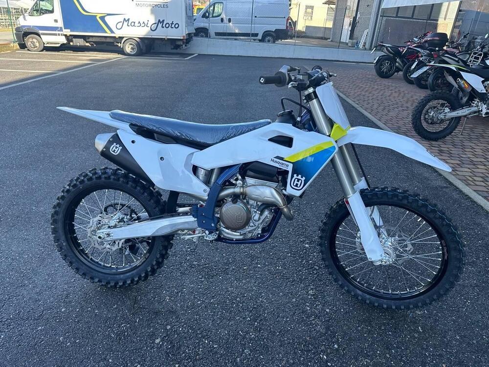 Husqvarna FC 250 (2025) (3)