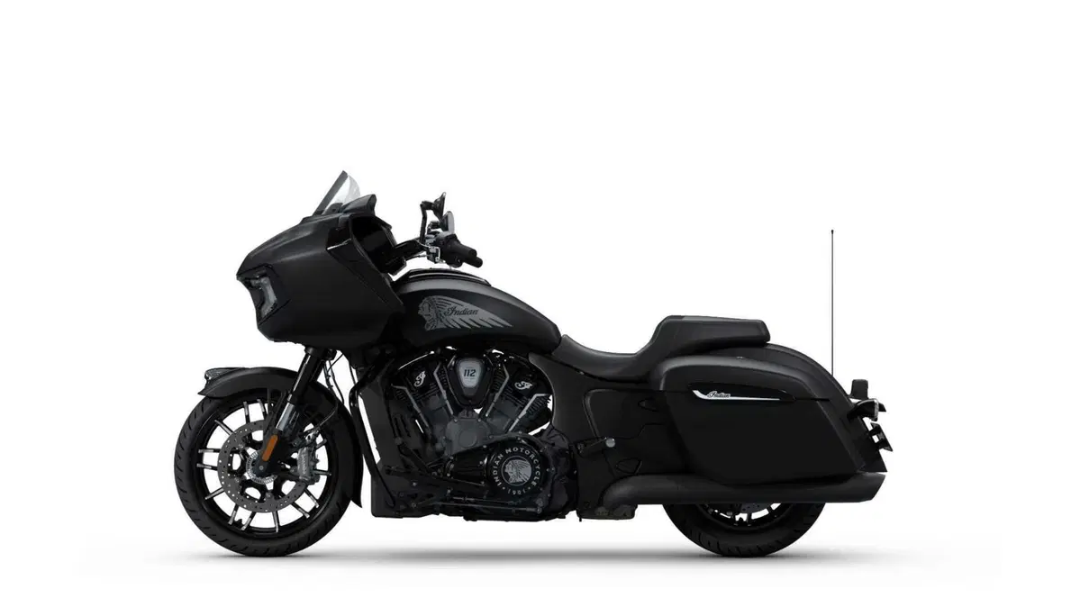 Indian Challenger Challenger 1834 Powerplus Dark Horse (2025 - 26) (3)
