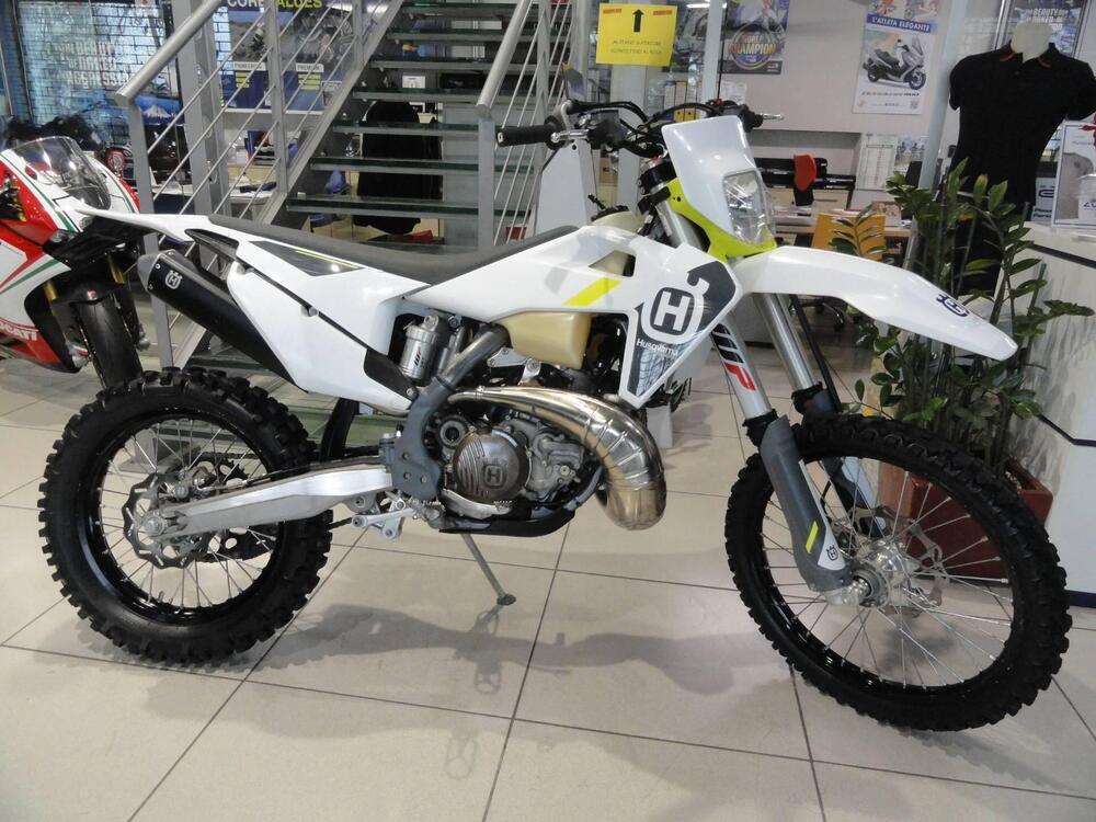 Husqvarna TE 300i (2022)