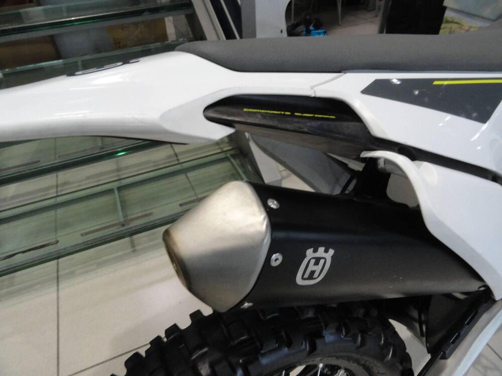 Husqvarna TE 300i (2022) (5)