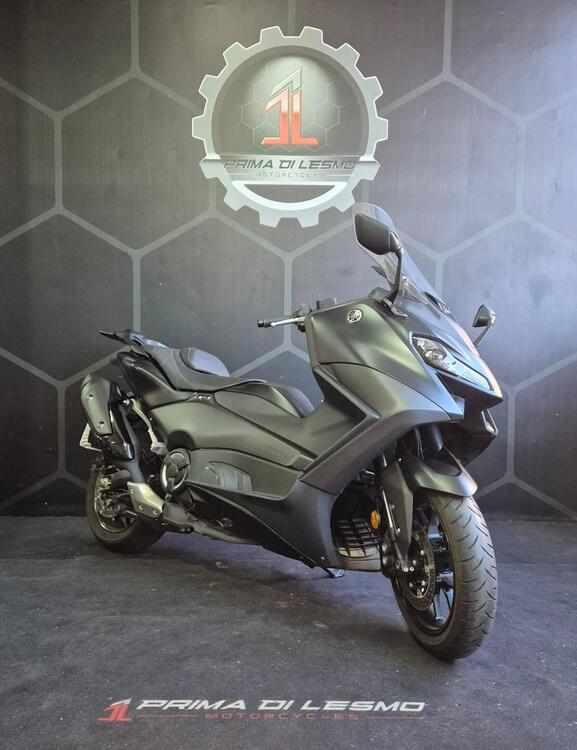 Yamaha T-Max 560 (2022 - 24) (4)