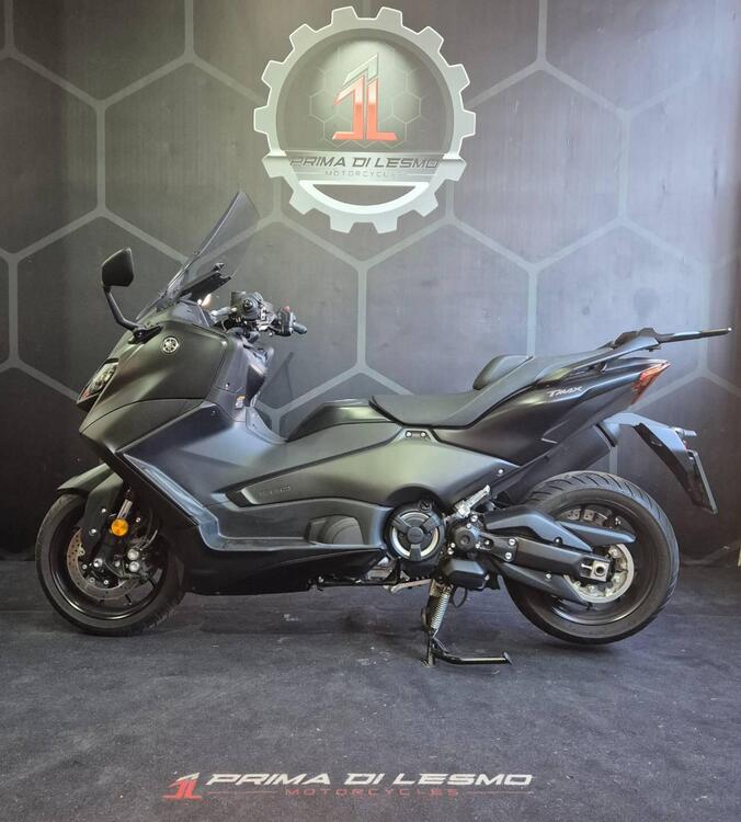 Yamaha T-Max 560 (2022 - 24) (2)