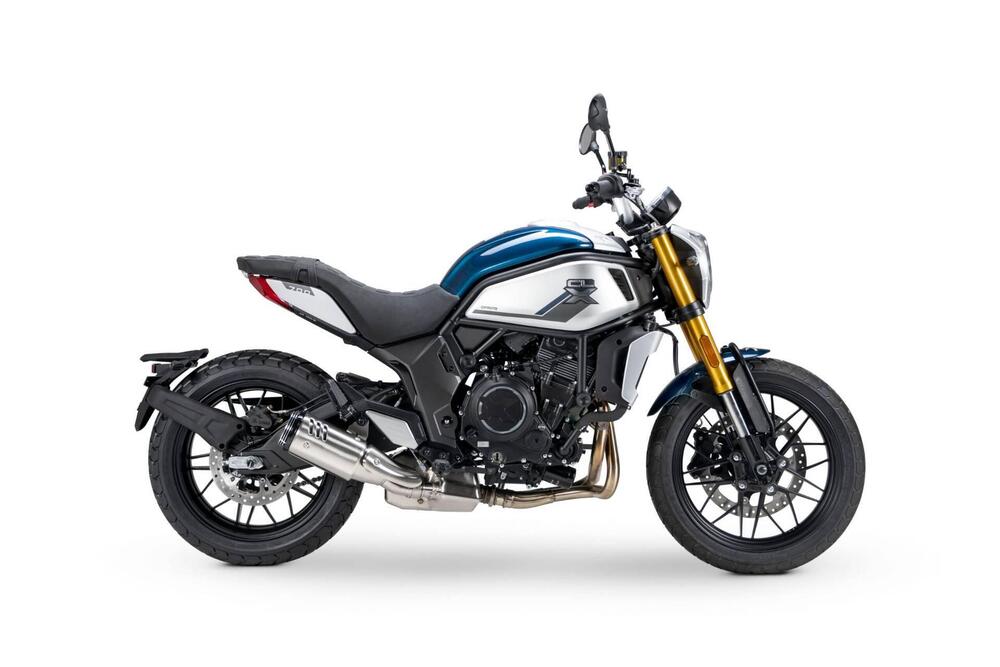 CFMOTO 700CL-X Heritage (2021 - 25) (2)