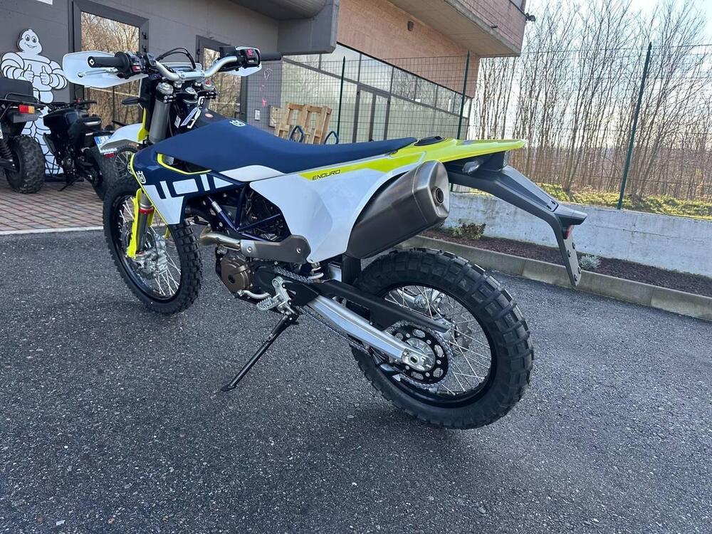 Husqvarna 701 Enduro (2023 - 25) (4)