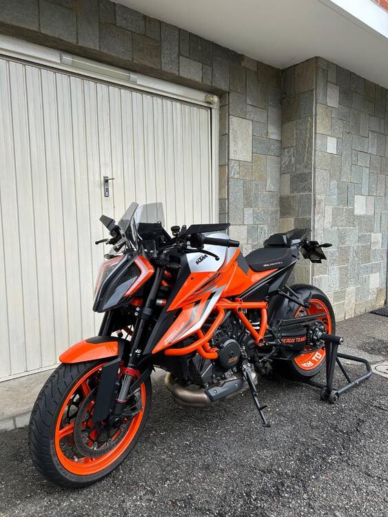 KTM 1290 Super Duke R (2022 - 23) (3)