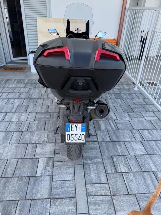 Yamaha T-Max 560 Tech Max (2022 - 24) (4)