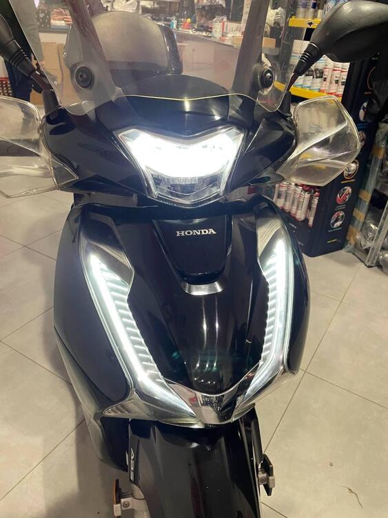 Honda SH 150 i (2017 - 19) (2)