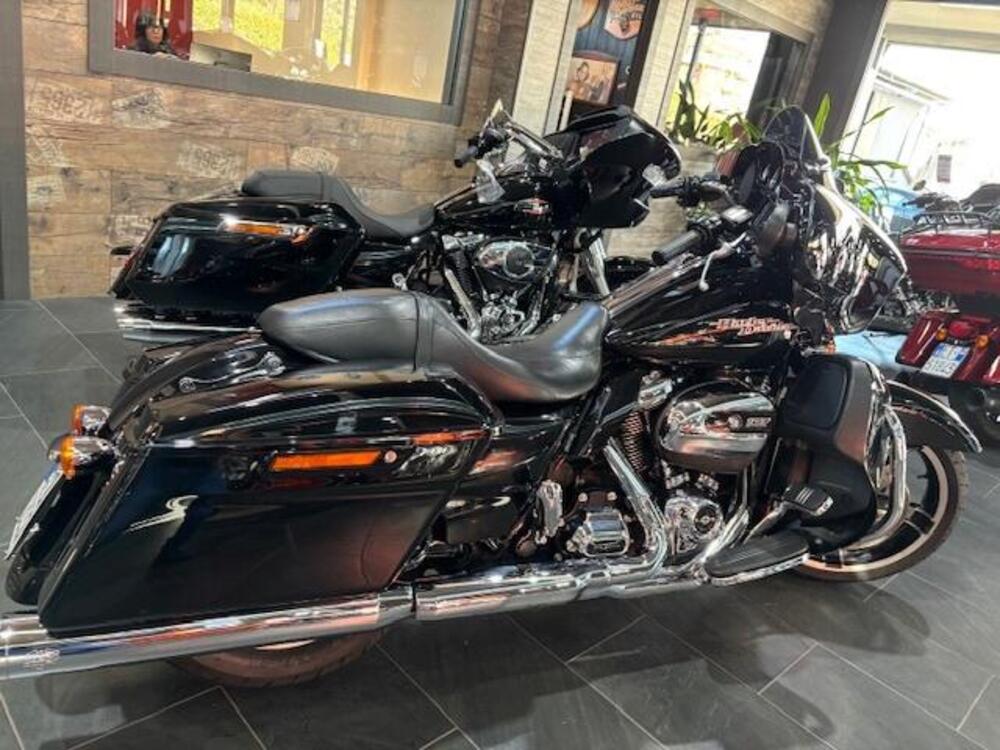 Harley-Davidson 107 Street Glide Special (2017 - 19) - FLHXS (3)