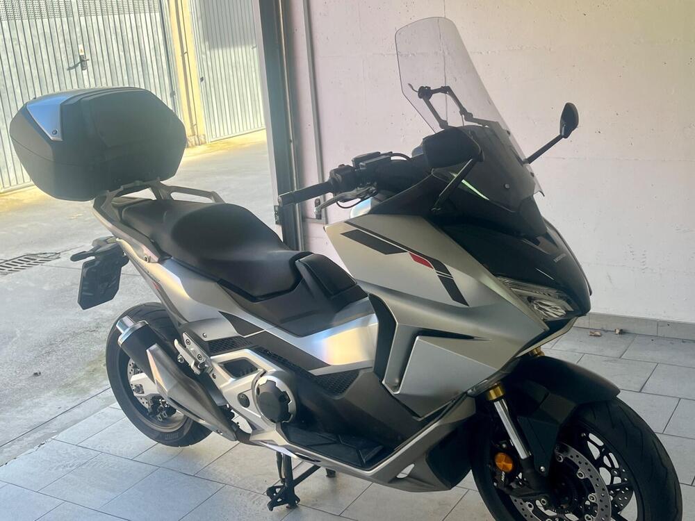 Honda Forza 750 DCT Urban (2021 - 24) (2)