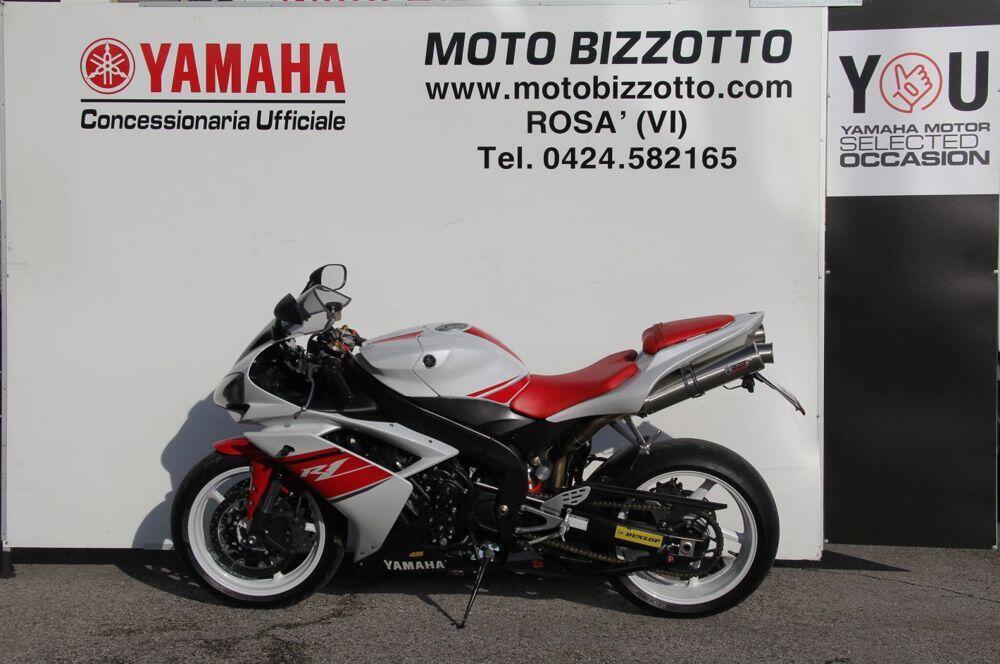 Yamaha YZF R1 (2009 - 11) (2)