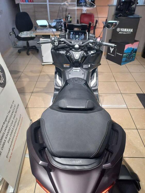 Yamaha T-Max 560 Tech Max (2022 - 24) (4)