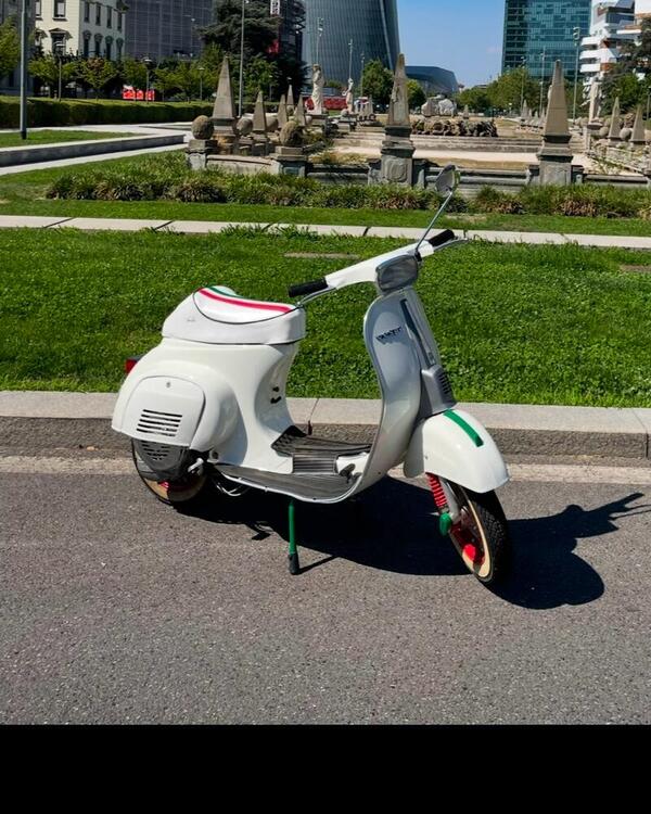 Piaggio Vespa 50 Special