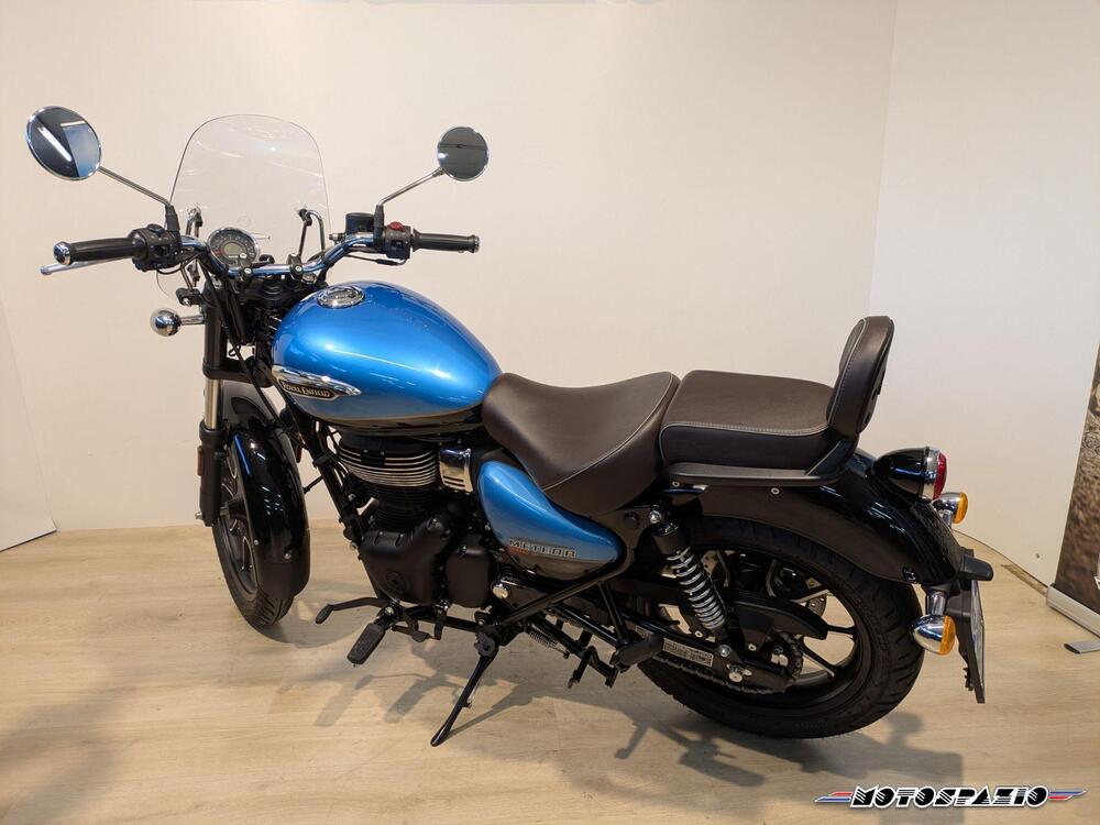 Royal Enfield Meteor 350 Supernova (2021 - 25) (2)