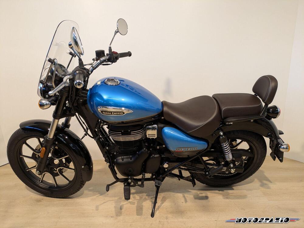 Royal Enfield Meteor 350 Supernova (2021 - 25) (3)